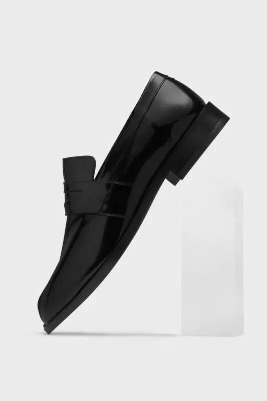 Maison Margiela Tabi loafers Black online